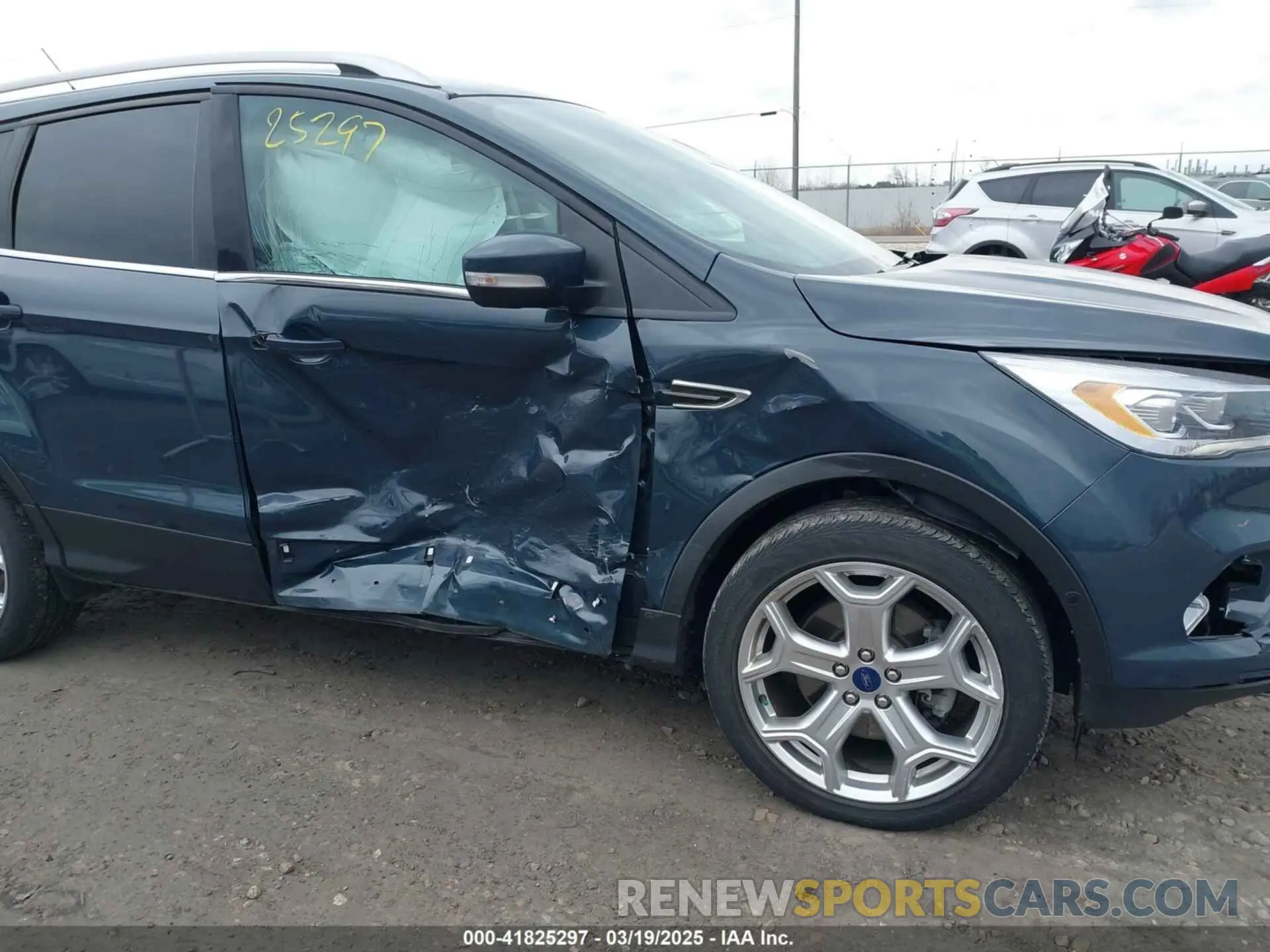 6 fotografías del automóvil dañado 1FMCU9J95KUC28621 FORD ESCAPE 2019