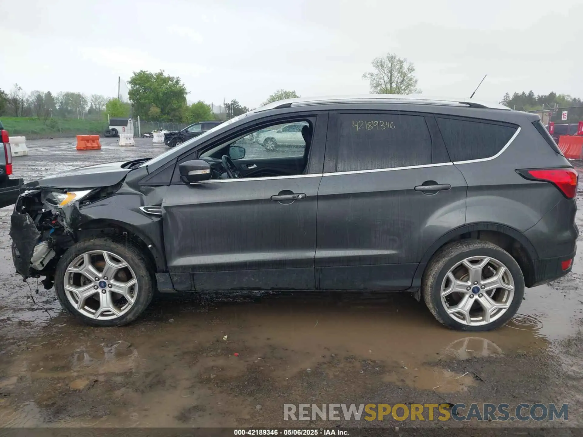 15 fotografías del automóvil dañado 1FMCU9J97KUB42825 FORD ESCAPE 2019