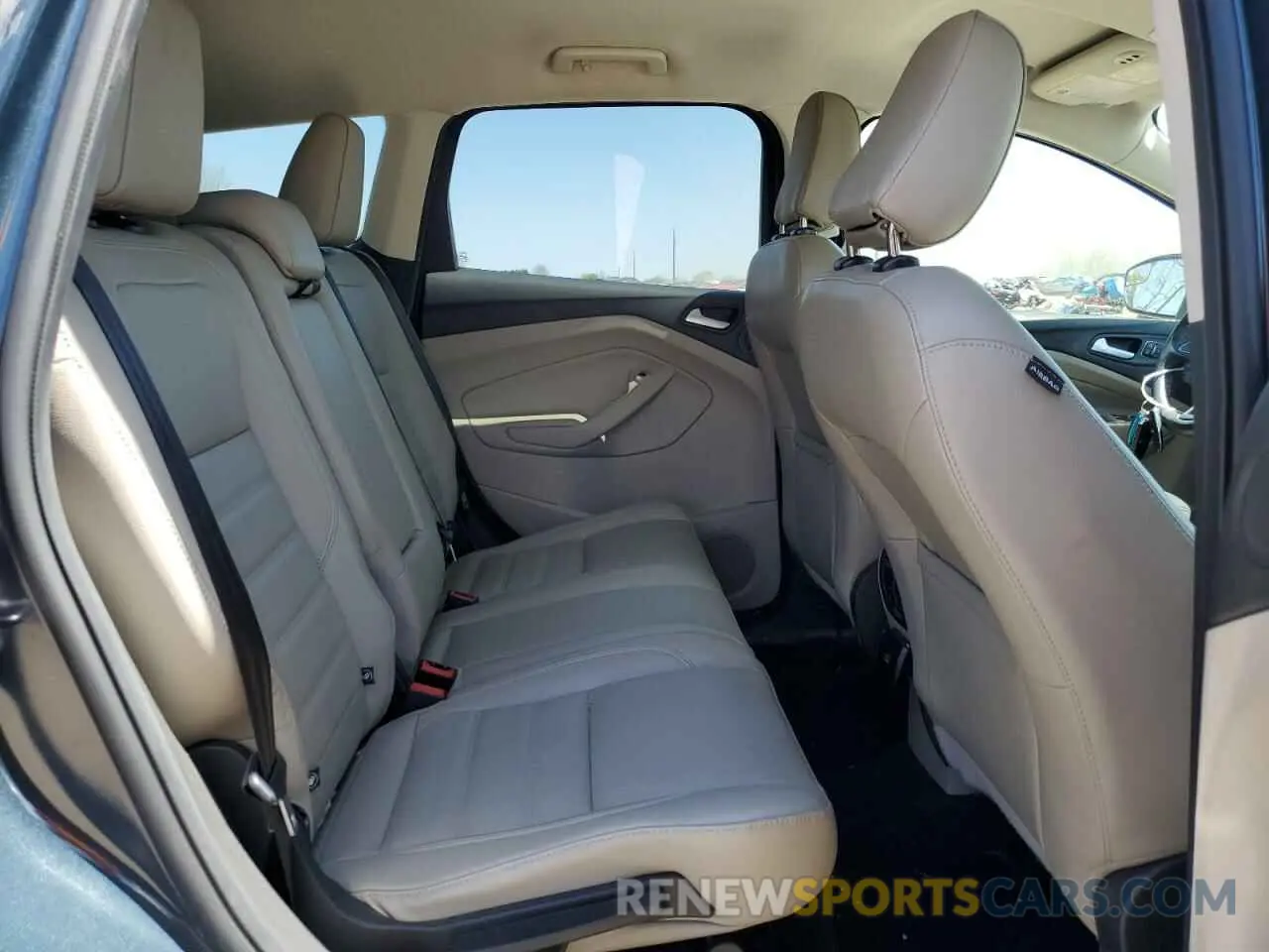 11 fotografías del automóvil dañado 1FMCU9J98KUB54935 FORD ESCAPE 2019