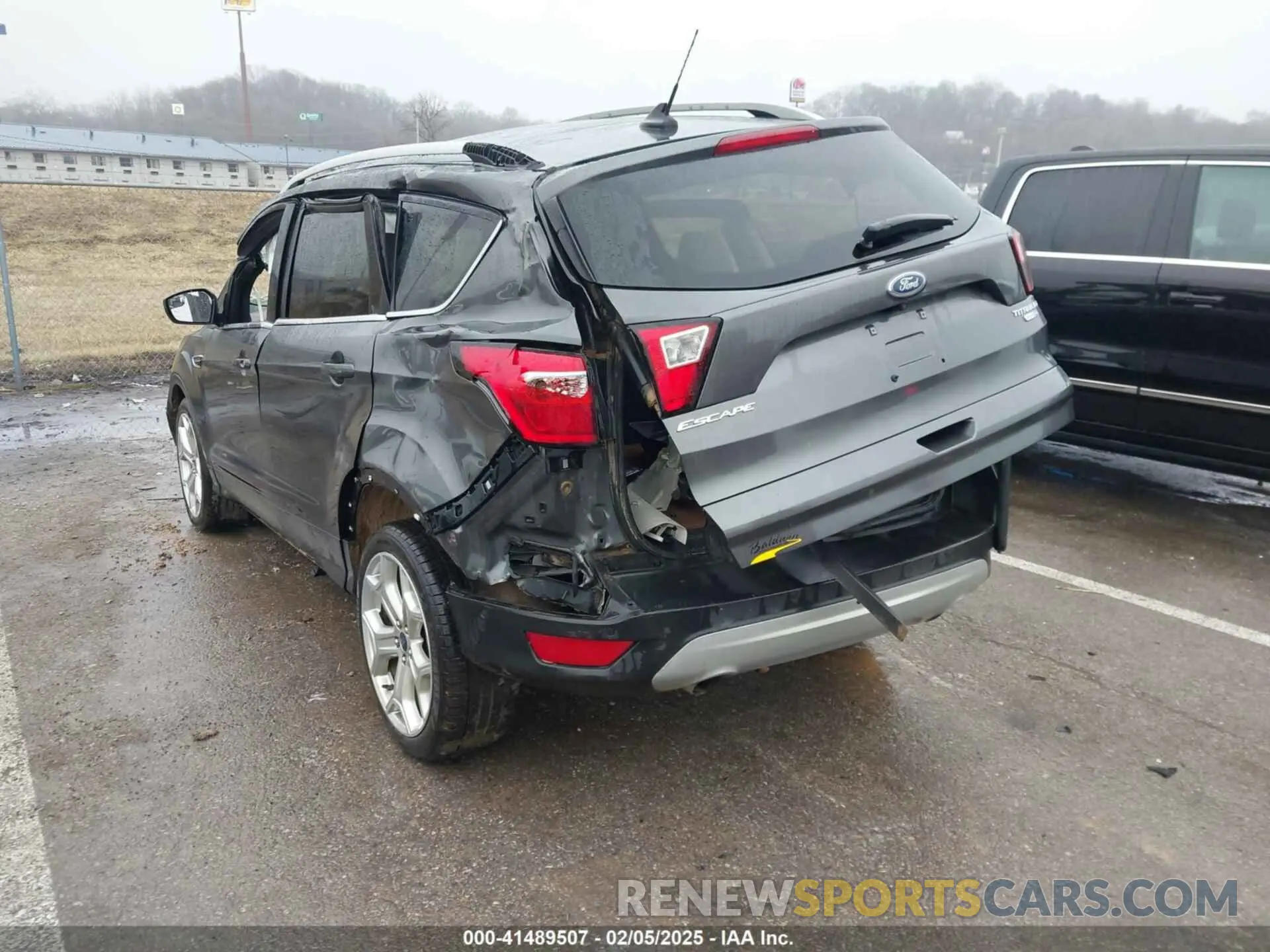 6 fotografías del automóvil dañado 1FMCU9J98KUC31190 FORD ESCAPE 2019