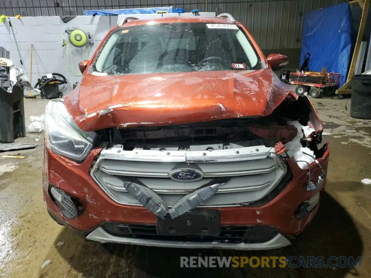 5 fotografías del automóvil dañado 1FMCU9J99KUB41577 FORD ESCAPE 2019