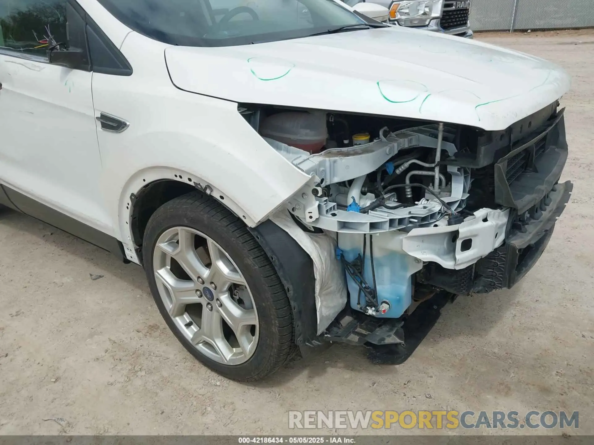 17 fotografías del automóvil dañado 1FMCU9J99KUC21963 FORD ESCAPE 2019