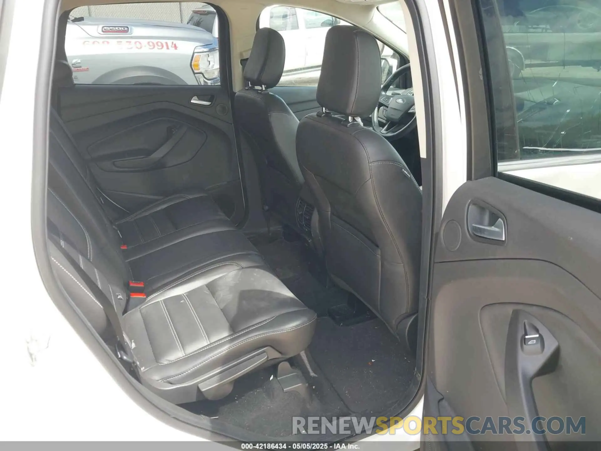 8 fotografías del automóvil dañado 1FMCU9J99KUC21963 FORD ESCAPE 2019