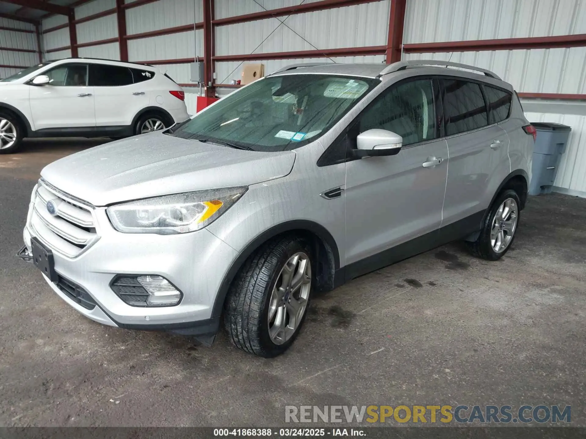 2 fotografías del automóvil dañado 1FMCU9J9XKUA37695 FORD ESCAPE 2019