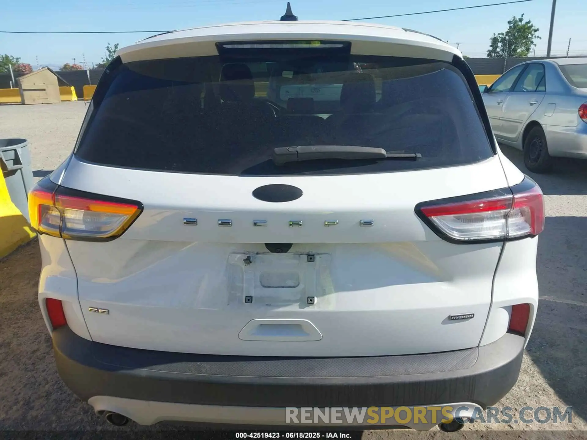 16 fotografías del automóvil dañado 1FMCU0BZ0LUA84259 FORD ESCAPE 2020