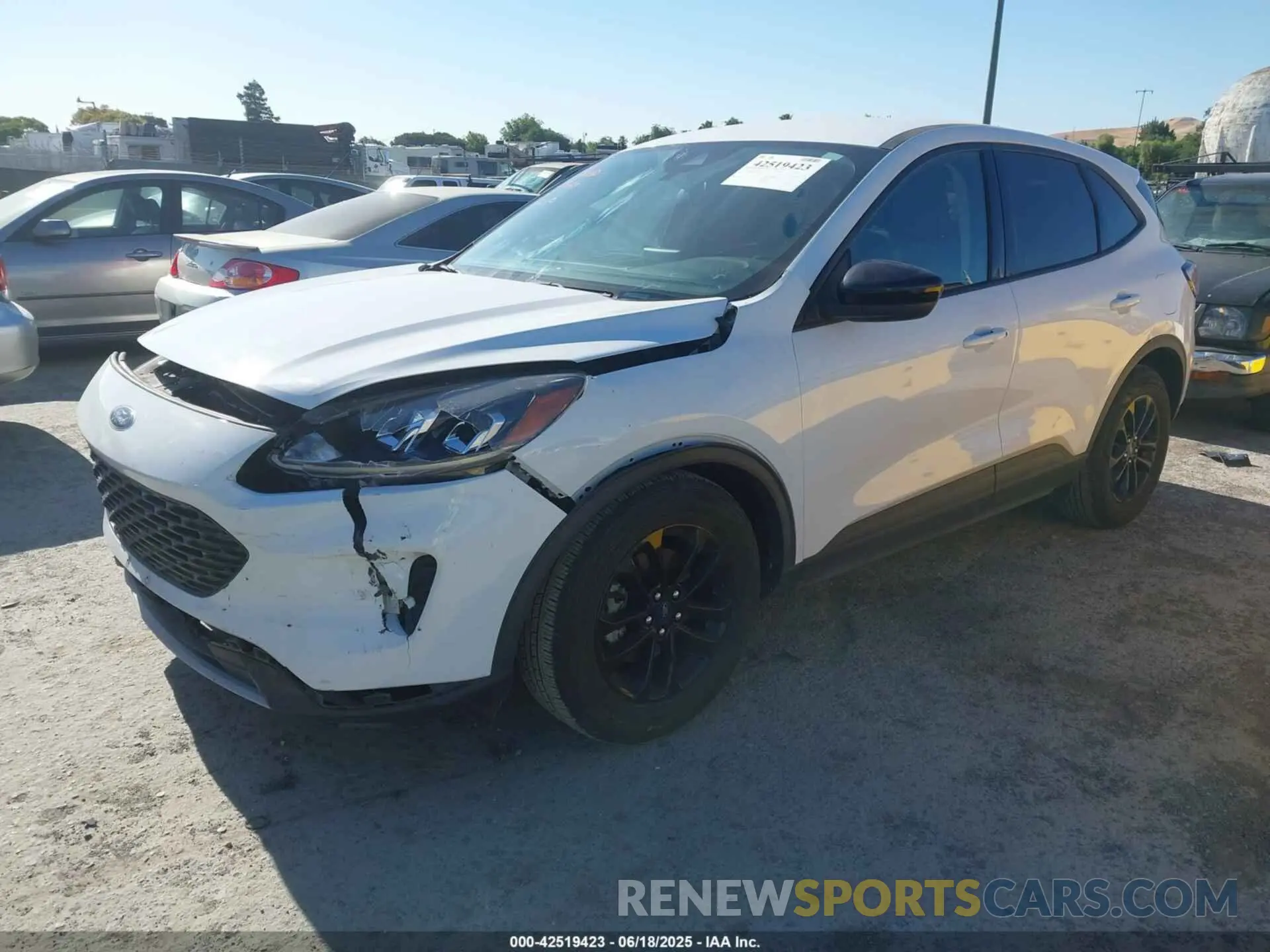 2 fotografías del automóvil dañado 1FMCU0BZ0LUA84259 FORD ESCAPE 2020
