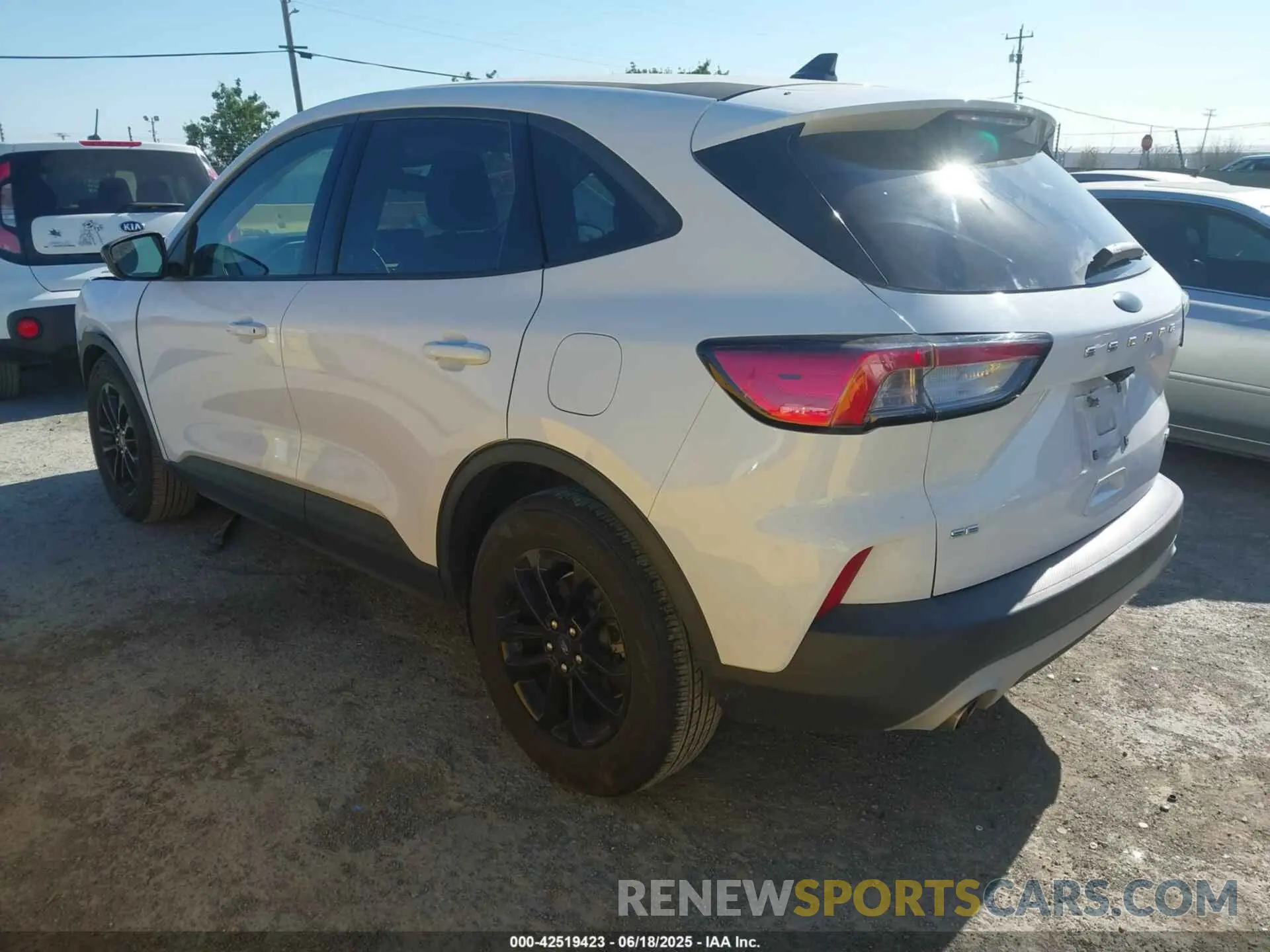 3 fotografías del automóvil dañado 1FMCU0BZ0LUA84259 FORD ESCAPE 2020