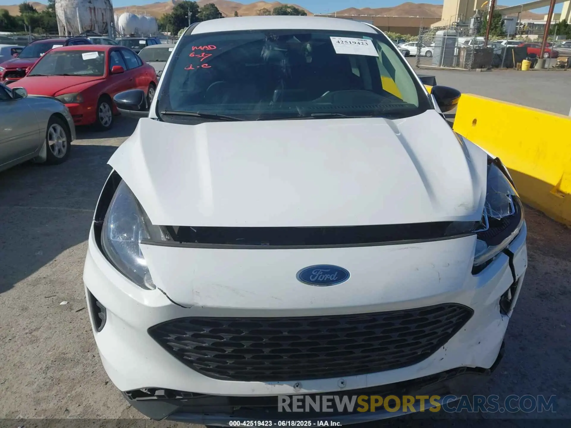 6 fotografías del automóvil dañado 1FMCU0BZ0LUA84259 FORD ESCAPE 2020