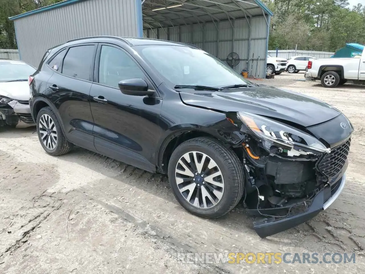 4 fotografías del automóvil dañado 1FMCU0BZ2LUB13387 FORD ESCAPE 2020