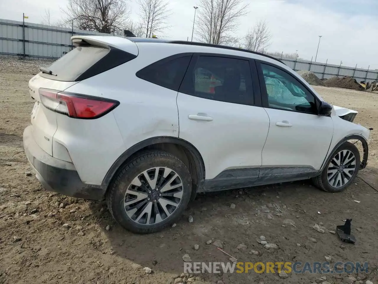 3 fotografías del automóvil dañado 1FMCU0BZ4LUB79682 FORD ESCAPE 2020