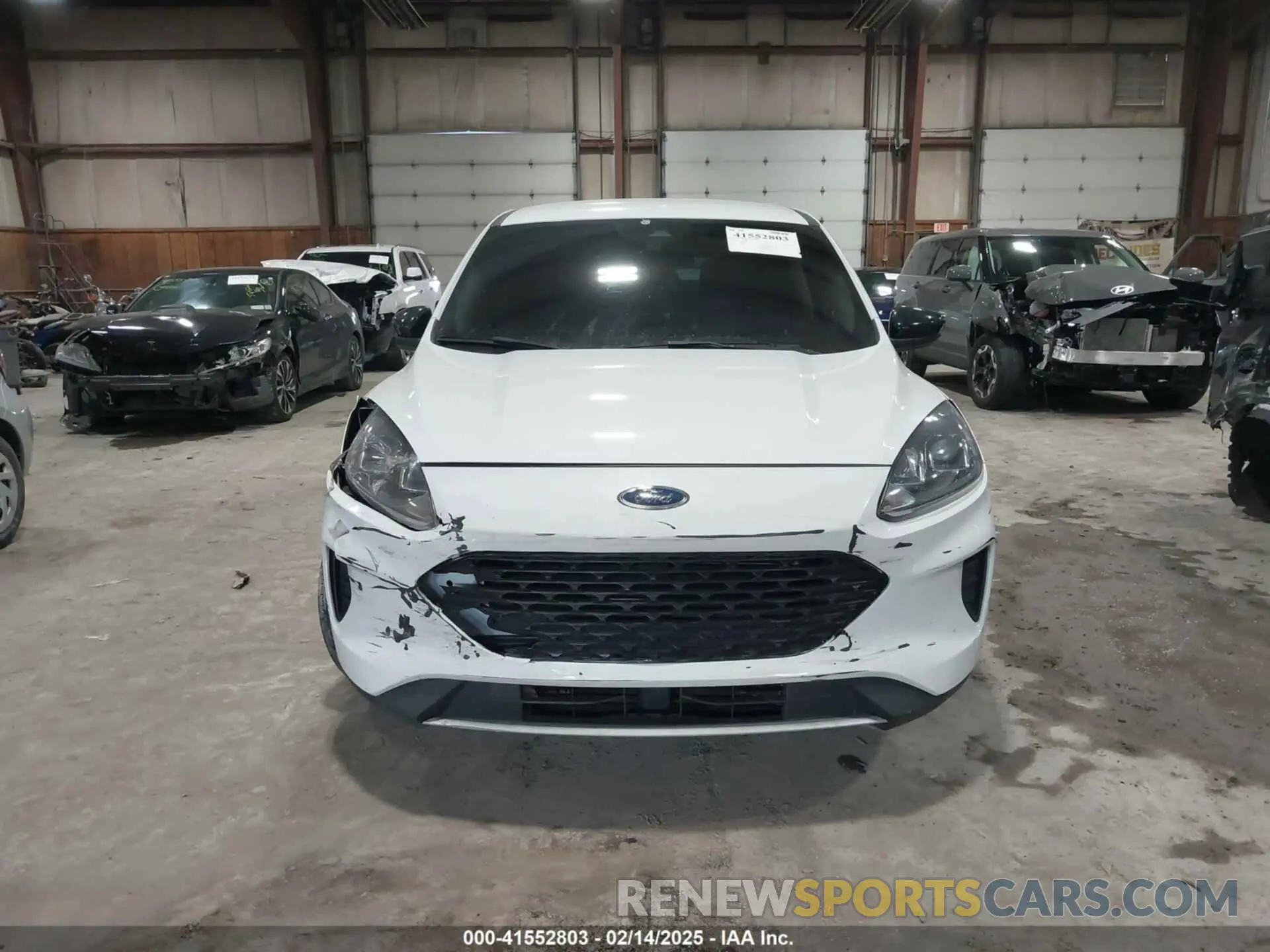 13 fotografías del automóvil dañado 1FMCU0BZ5LUB09995 FORD ESCAPE 2020