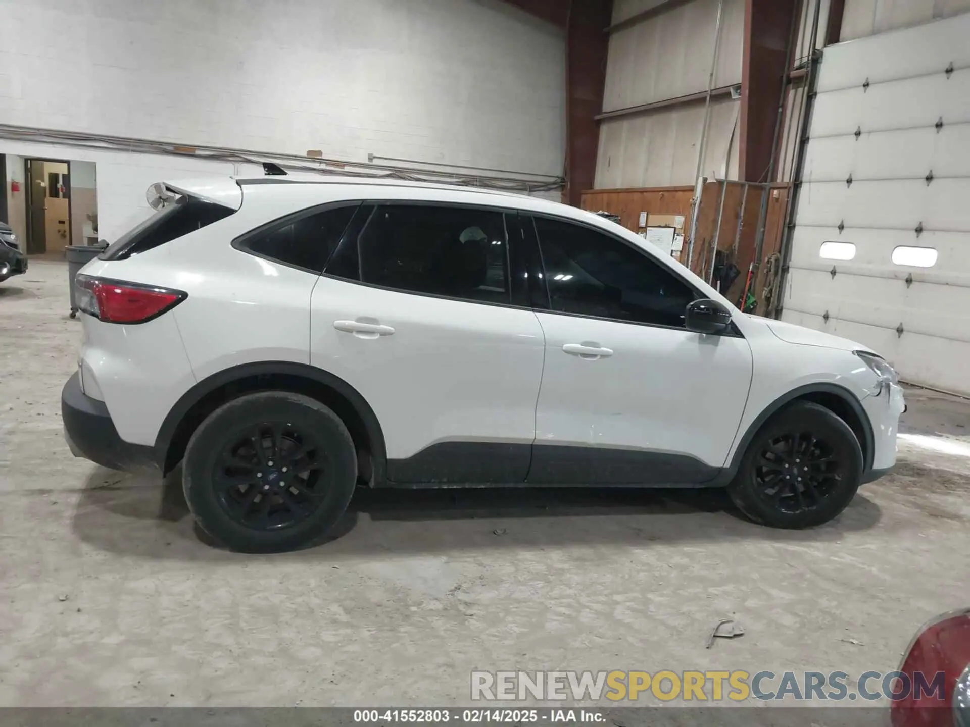 14 fotografías del automóvil dañado 1FMCU0BZ5LUB09995 FORD ESCAPE 2020