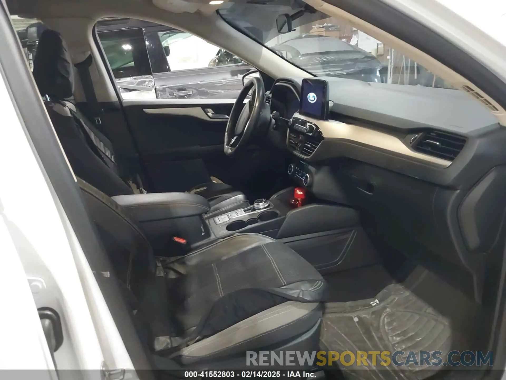 5 fotografías del automóvil dañado 1FMCU0BZ5LUB09995 FORD ESCAPE 2020