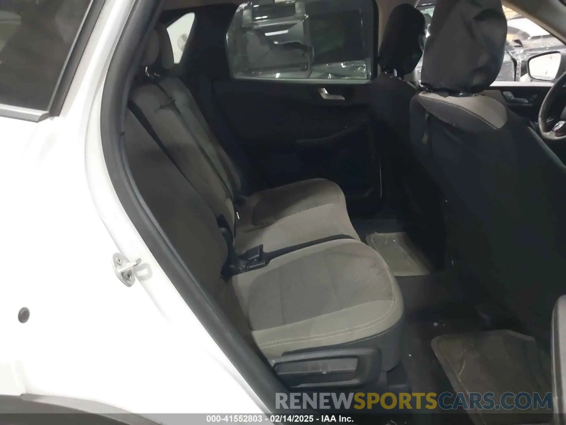 8 fotografías del automóvil dañado 1FMCU0BZ5LUB09995 FORD ESCAPE 2020