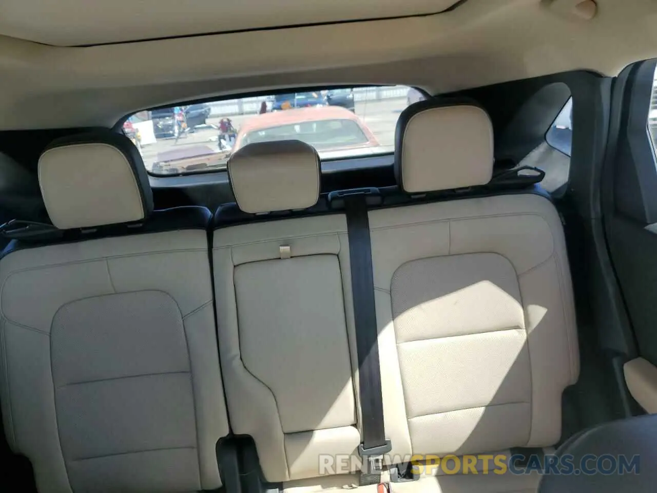 10 fotografías del automóvil dañado 1FMCU0BZ7LUB86044 FORD ESCAPE 2020