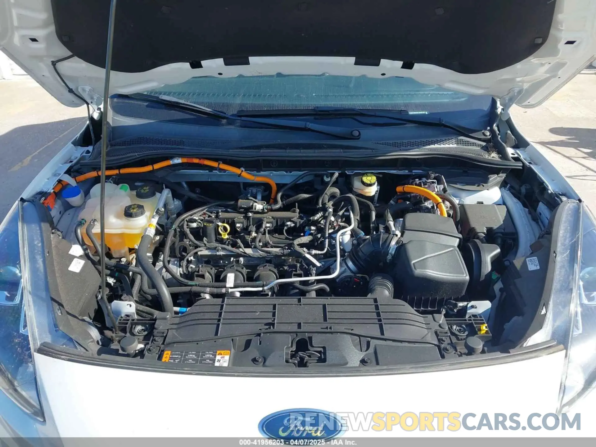10 fotografías del automóvil dañado 1FMCU0BZ9LUB38786 FORD ESCAPE 2020