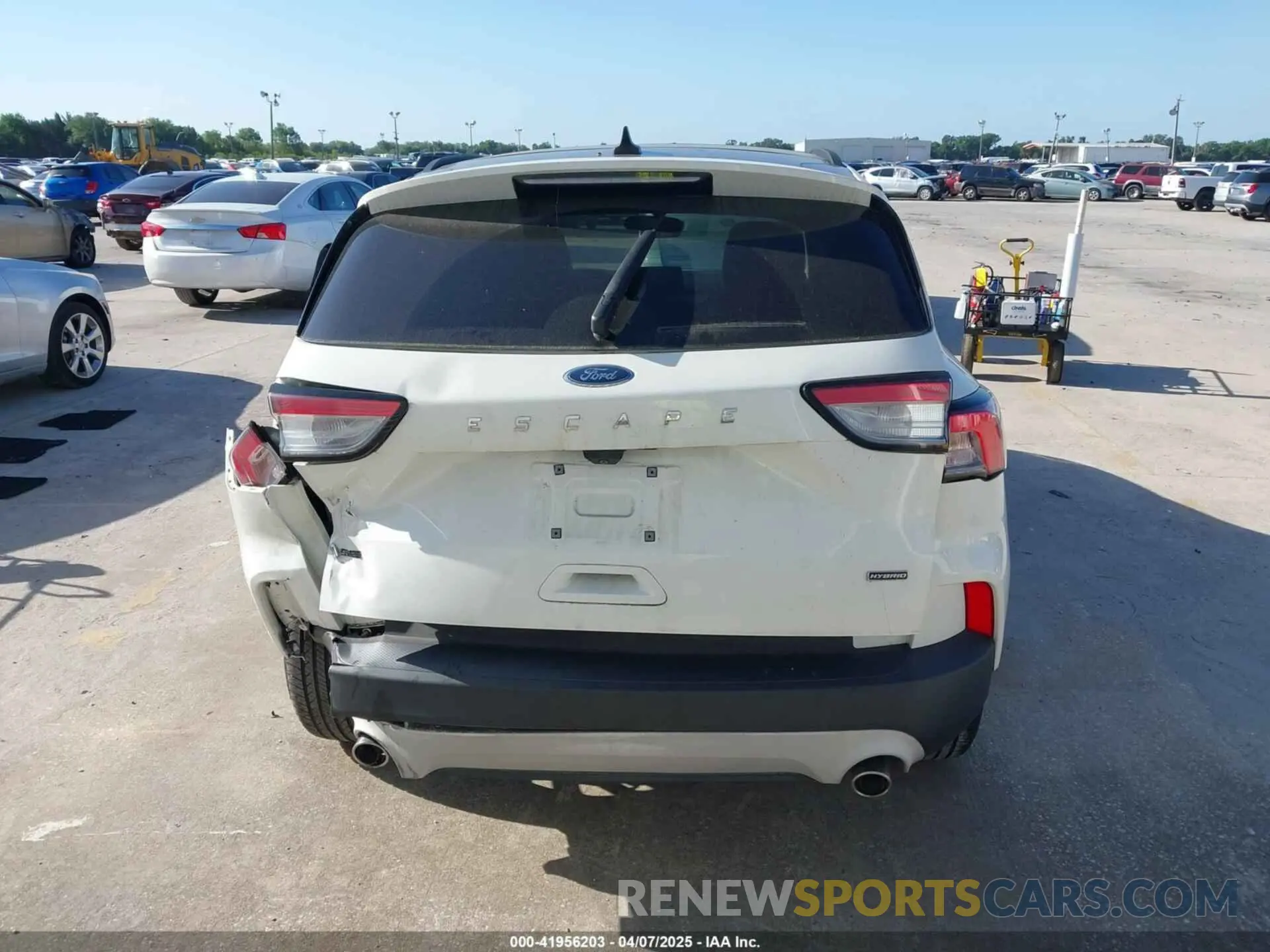 16 fotografías del automóvil dañado 1FMCU0BZ9LUB38786 FORD ESCAPE 2020