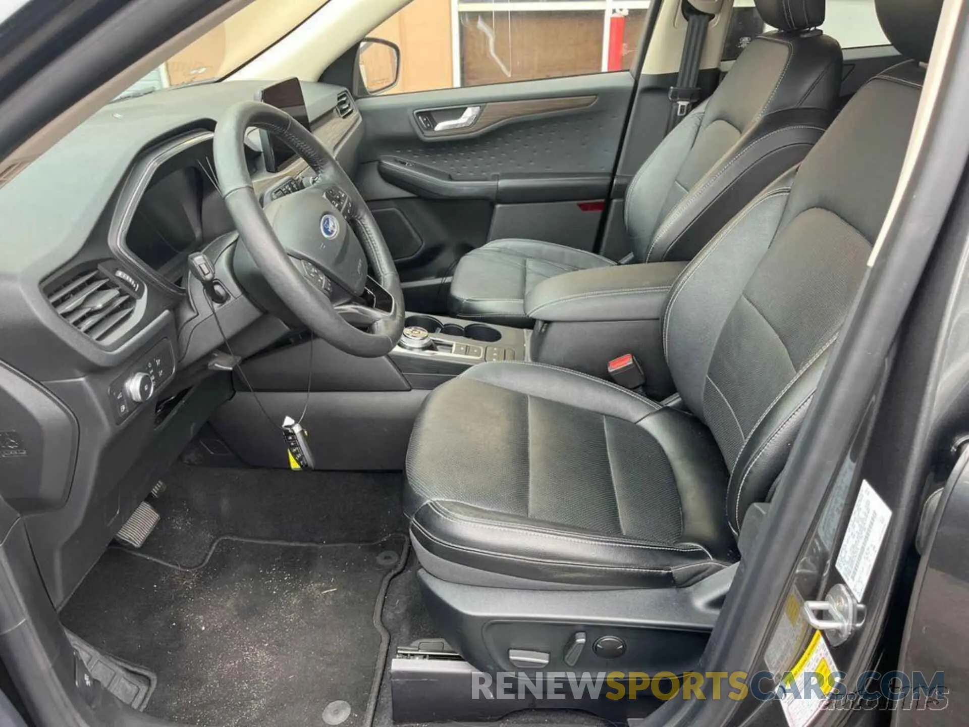 5 fotografías del automóvil dañado 1FMCU0DZ3LUA12212 FORD ESCAPE 2020
