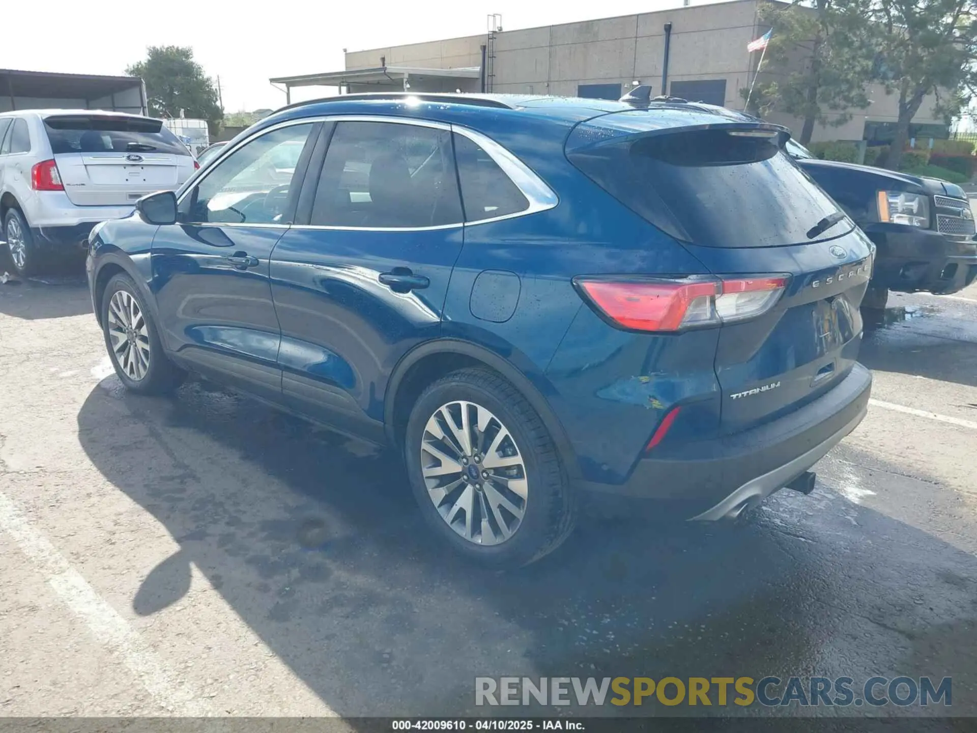 3 fotografías del automóvil dañado 1FMCU0DZ5LUC48442 FORD ESCAPE 2020