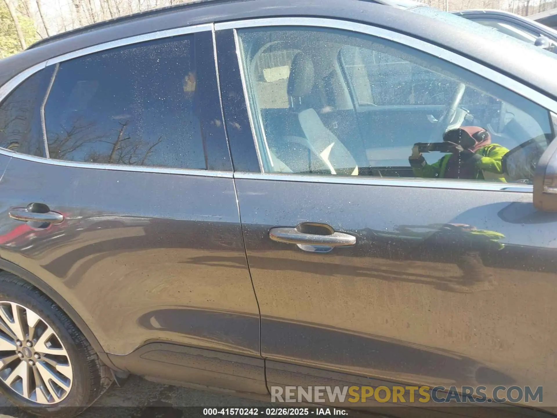 14 fotografías del automóvil dañado 1FMCU0DZ7LUB57978 FORD ESCAPE 2020