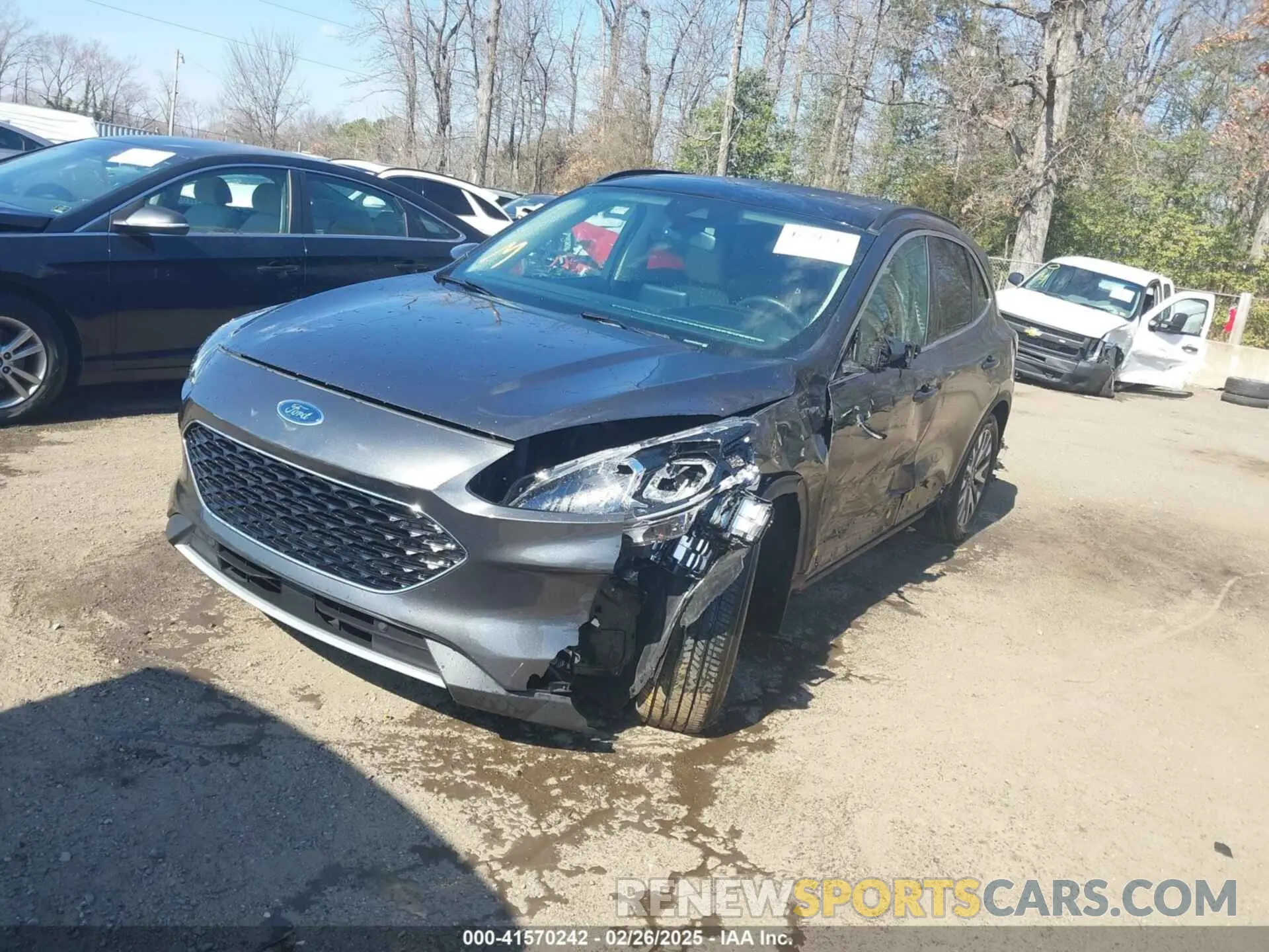 2 fotografías del automóvil dañado 1FMCU0DZ7LUB57978 FORD ESCAPE 2020