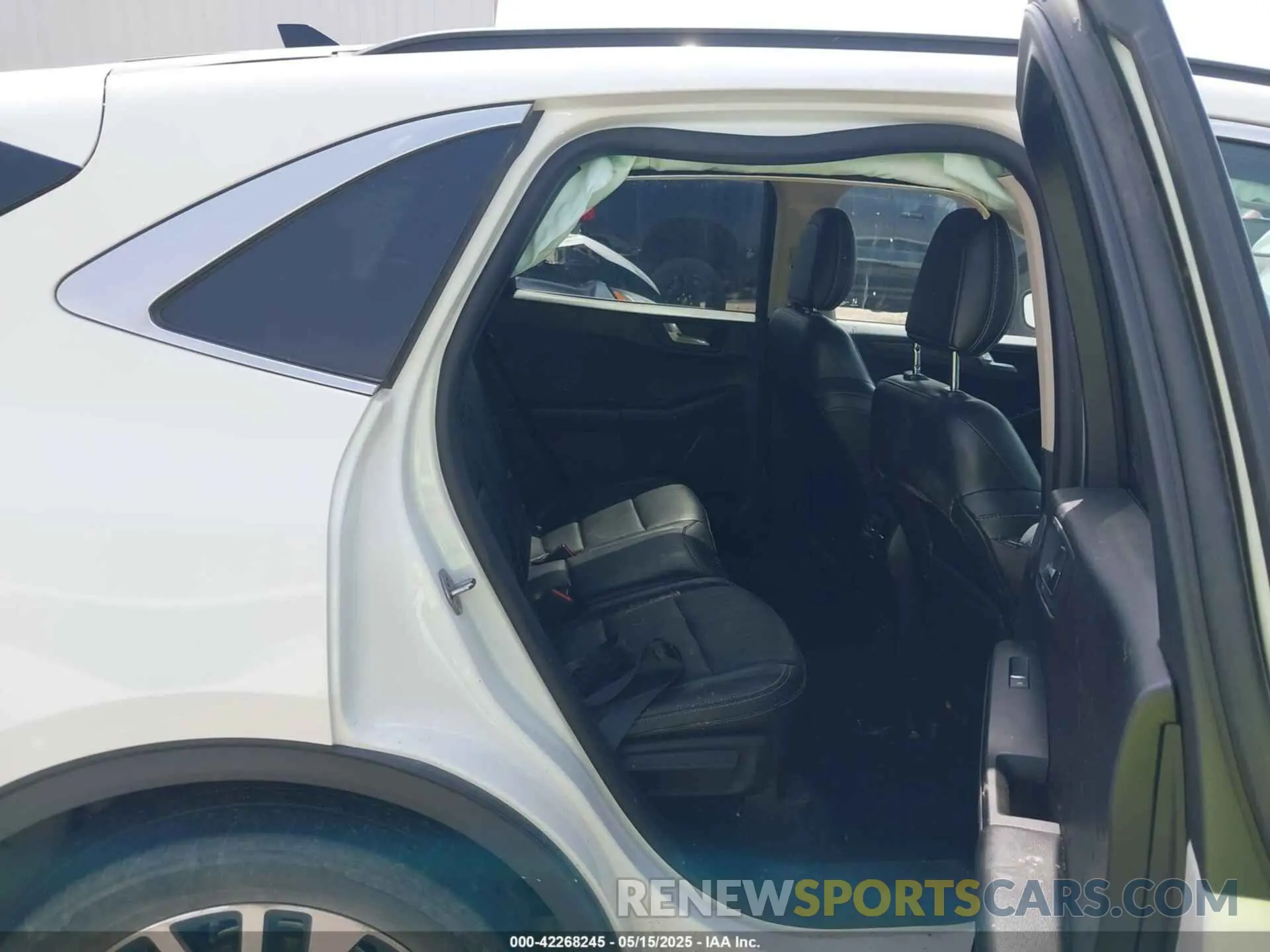 8 fotografías del automóvil dañado 1FMCU0DZ9LUA54867 FORD ESCAPE 2020