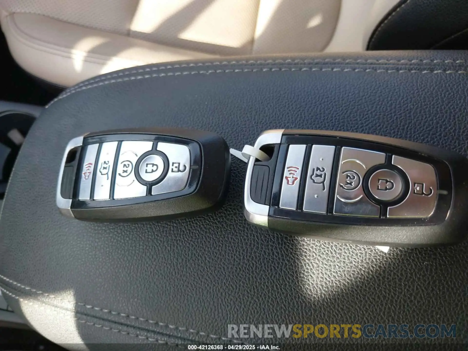 11 fotografías del automóvil dañado 1FMCU0DZ9LUA69322 FORD ESCAPE 2020