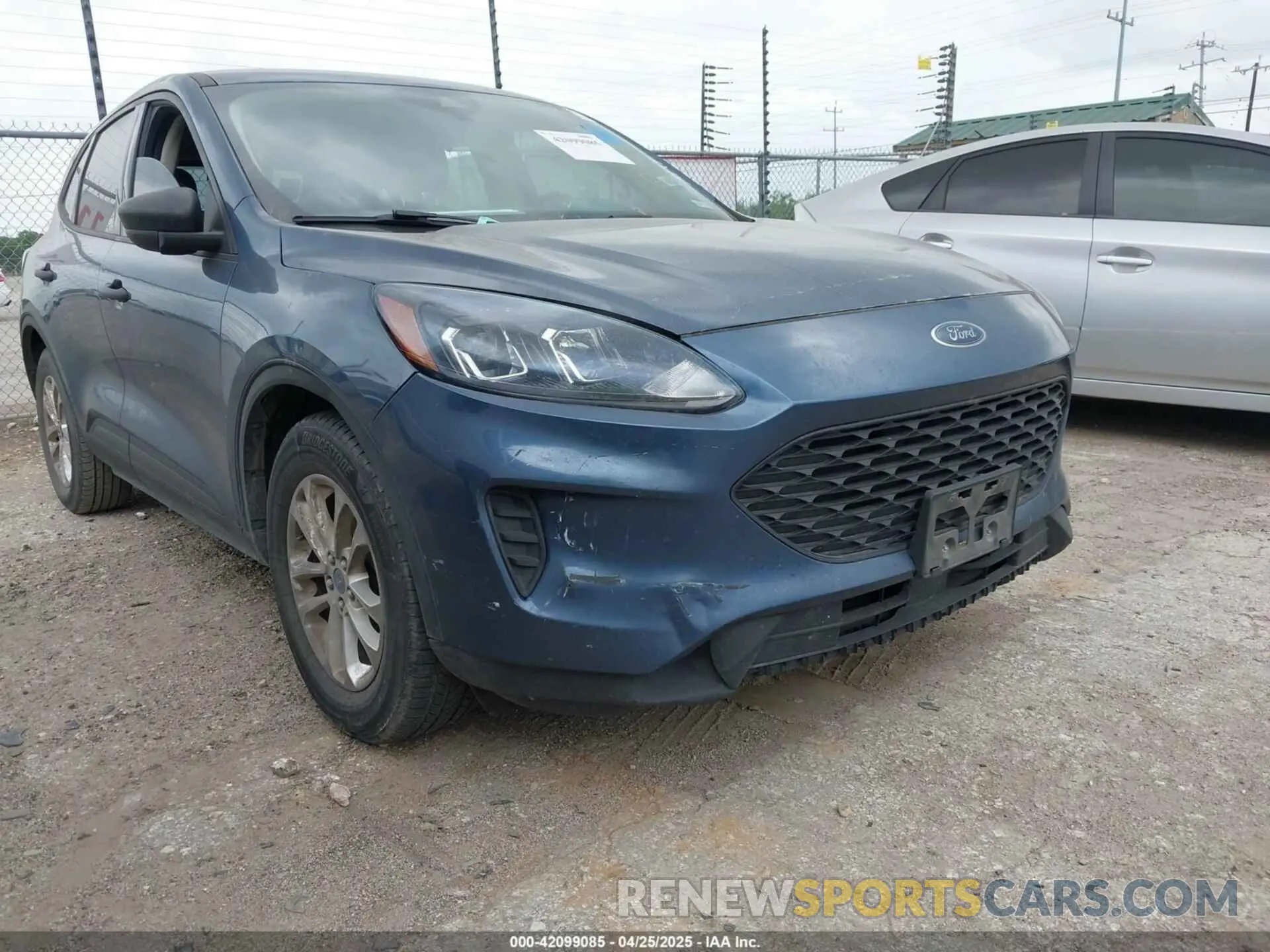6 fotografías del automóvil dañado 1FMCU0F60LUC52398 FORD ESCAPE 2020