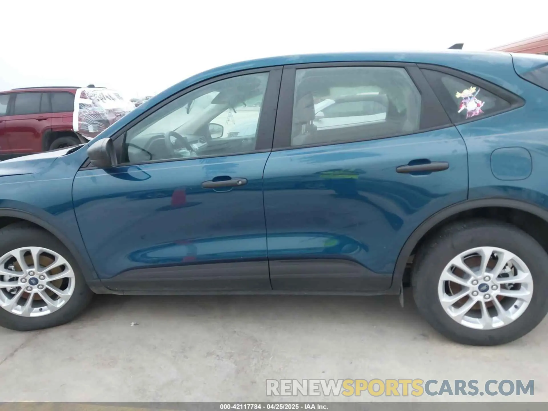 14 fotografías del automóvil dañado 1FMCU0F61LUC61613 FORD ESCAPE 2020