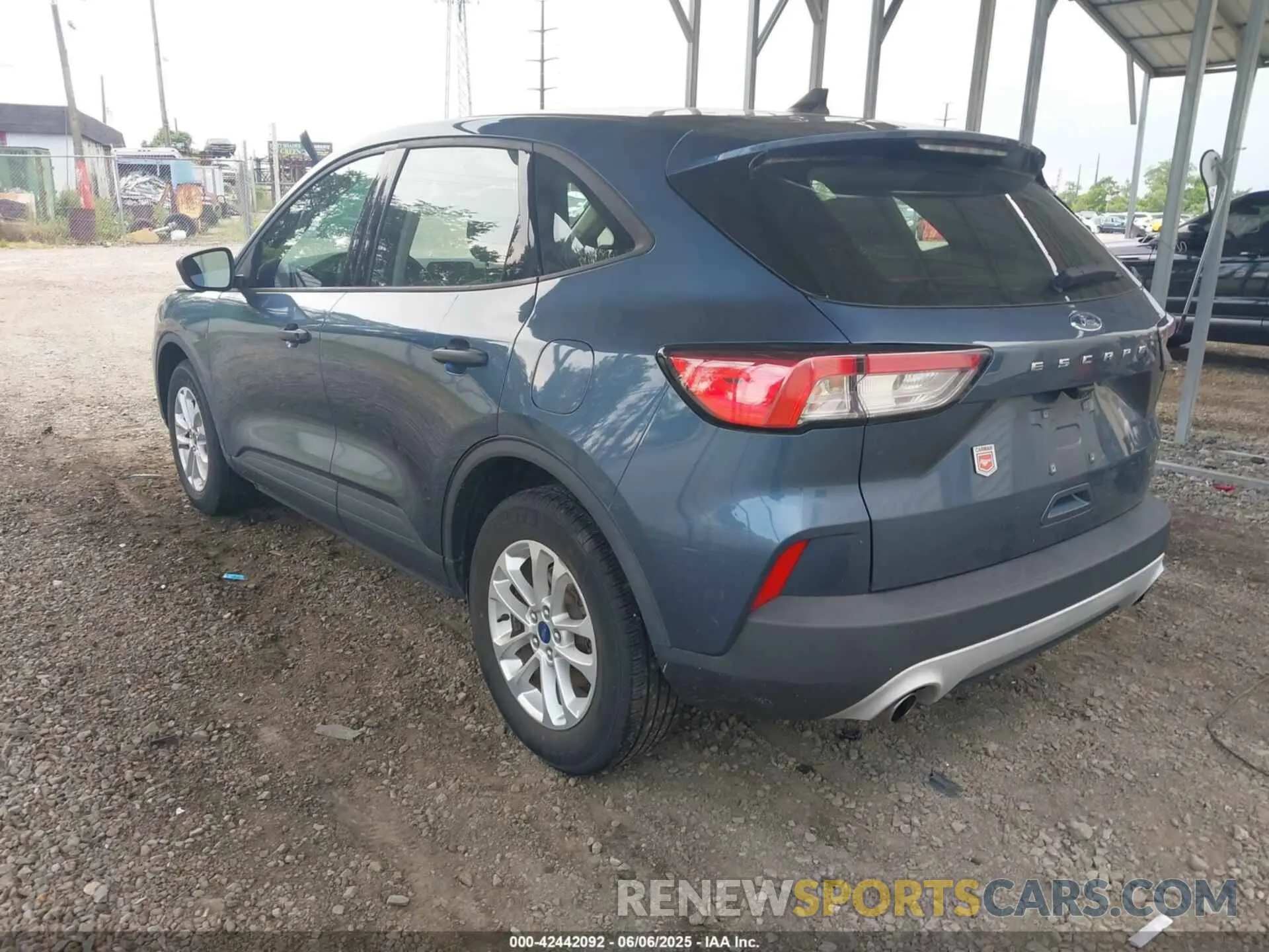 3 fotografías del automóvil dañado 1FMCU0F61LUC62065 FORD ESCAPE 2020