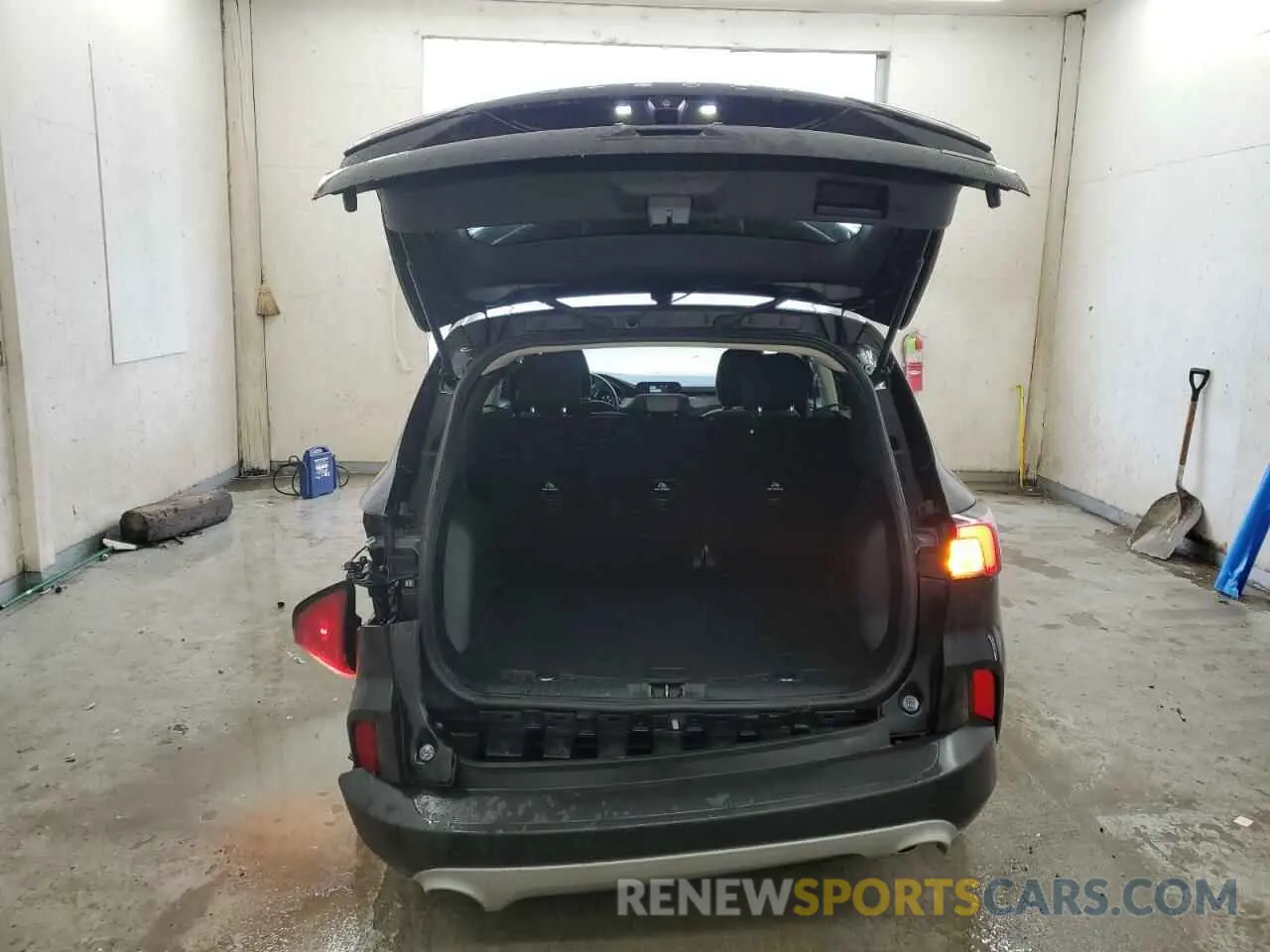 6 fotografías del automóvil dañado 1FMCU0F62LUA21793 FORD ESCAPE 2020