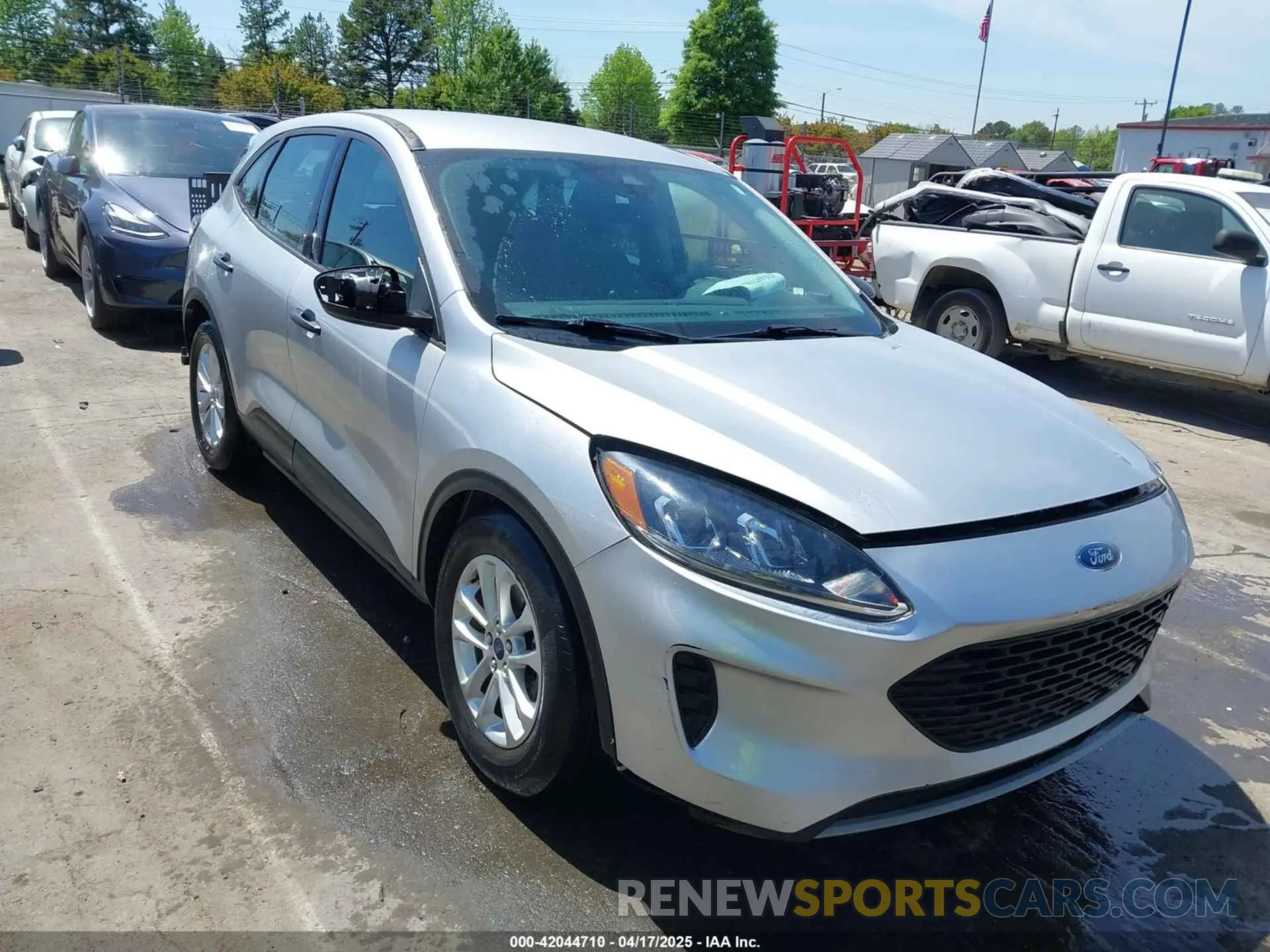 1 fotografías del automóvil dañado 1FMCU0F62LUA22703 FORD ESCAPE 2020