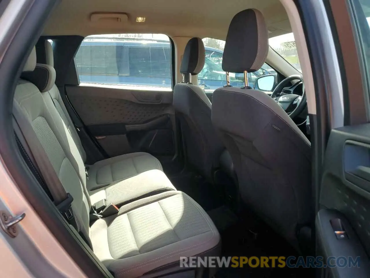10 fotografías del automóvil dañado 1FMCU0F62LUA36908 FORD ESCAPE 2020