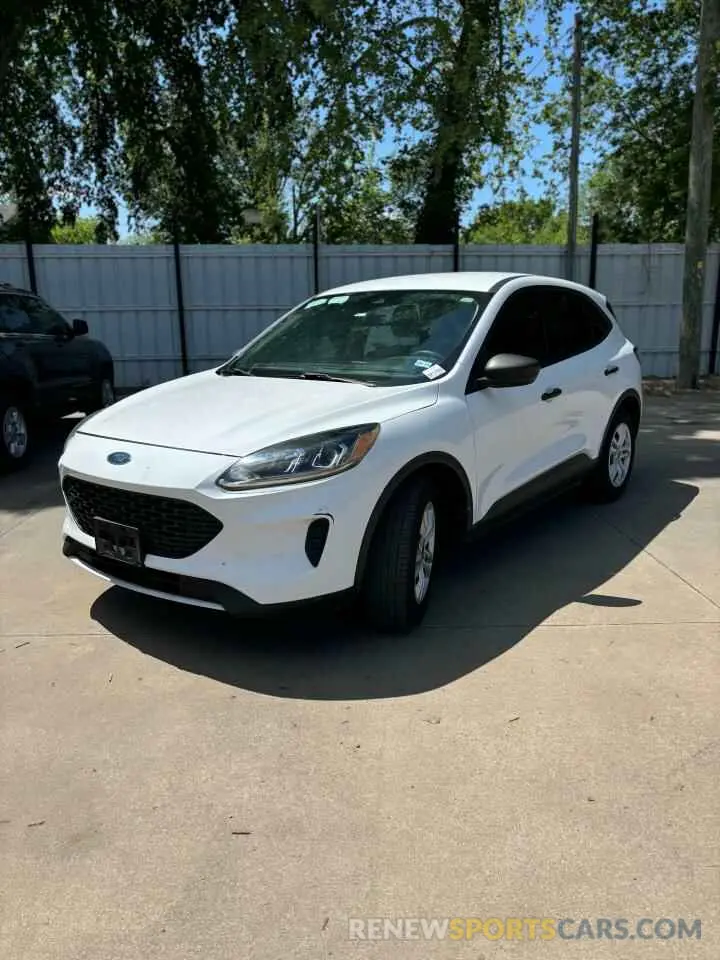 2 fotografías del automóvil dañado 1FMCU0F63LUA31118 FORD ESCAPE 2020