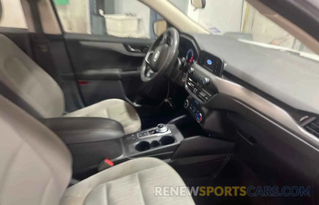 5 fotografías del automóvil dañado 1FMCU0F63LUA31118 FORD ESCAPE 2020