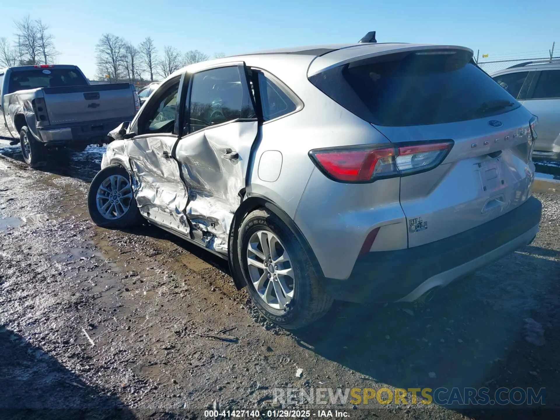 3 fotografías del automóvil dañado 1FMCU0F66LUA08805 FORD ESCAPE 2020