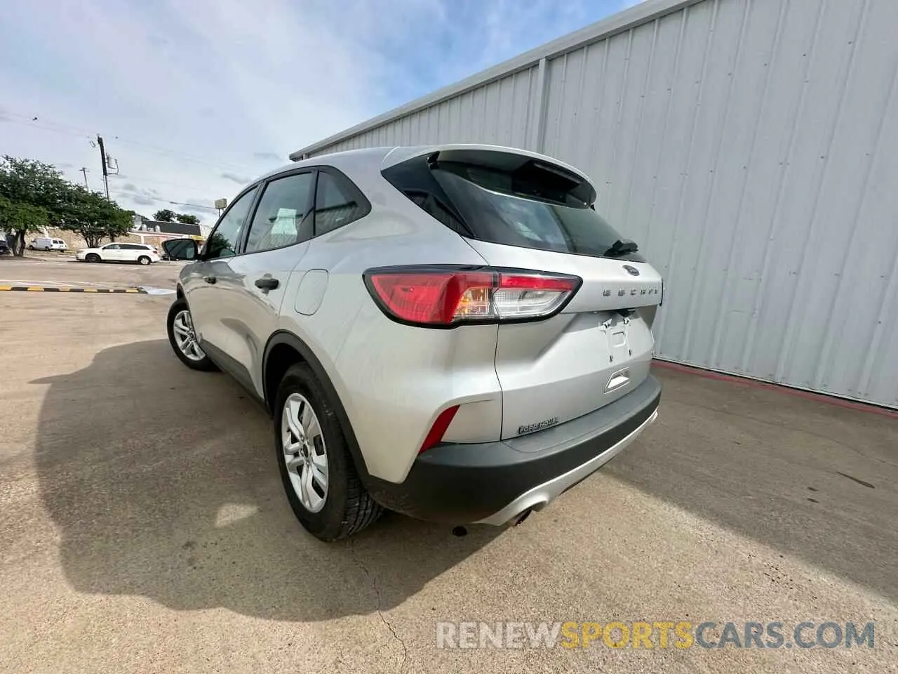 3 fotografías del automóvil dañado 1FMCU0F66LUB66867 FORD ESCAPE 2020