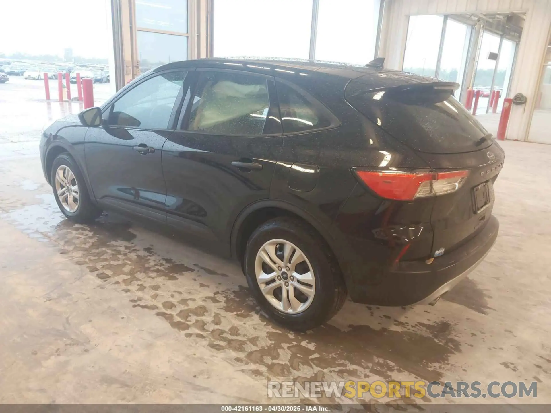 3 fotografías del automóvil dañado 1FMCU0F66LUB67615 FORD ESCAPE 2020