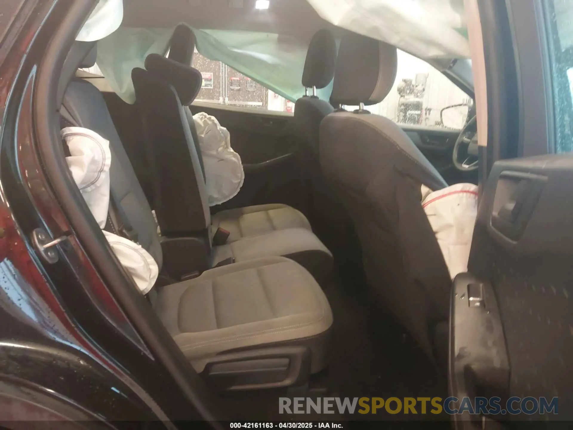 8 fotografías del automóvil dañado 1FMCU0F66LUB67615 FORD ESCAPE 2020