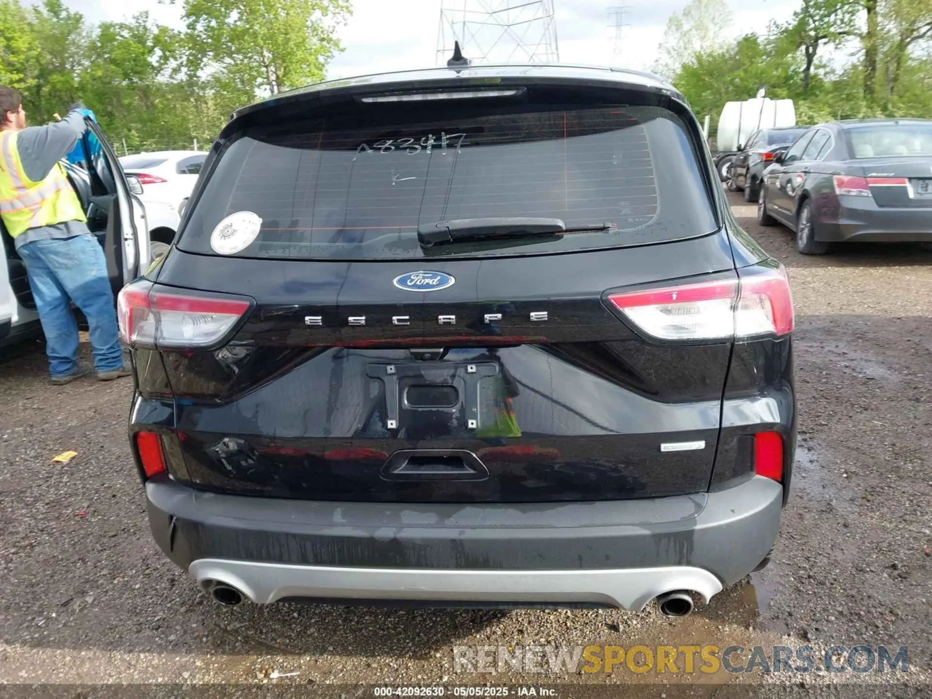 17 fotografías del automóvil dañado 1FMCU0F67LUA83447 FORD ESCAPE 2020
