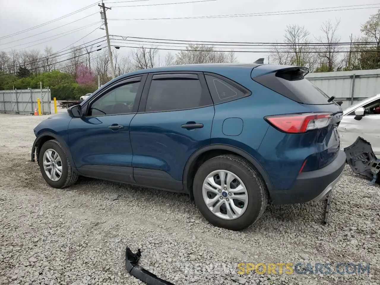 2 fotografías del automóvil dañado 1FMCU0F68LUA72764 FORD ESCAPE 2020
