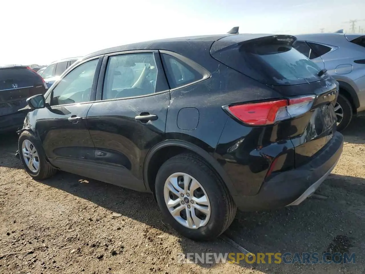 2 fotografías del automóvil dañado 1FMCU0F69LUB60206 FORD ESCAPE 2020