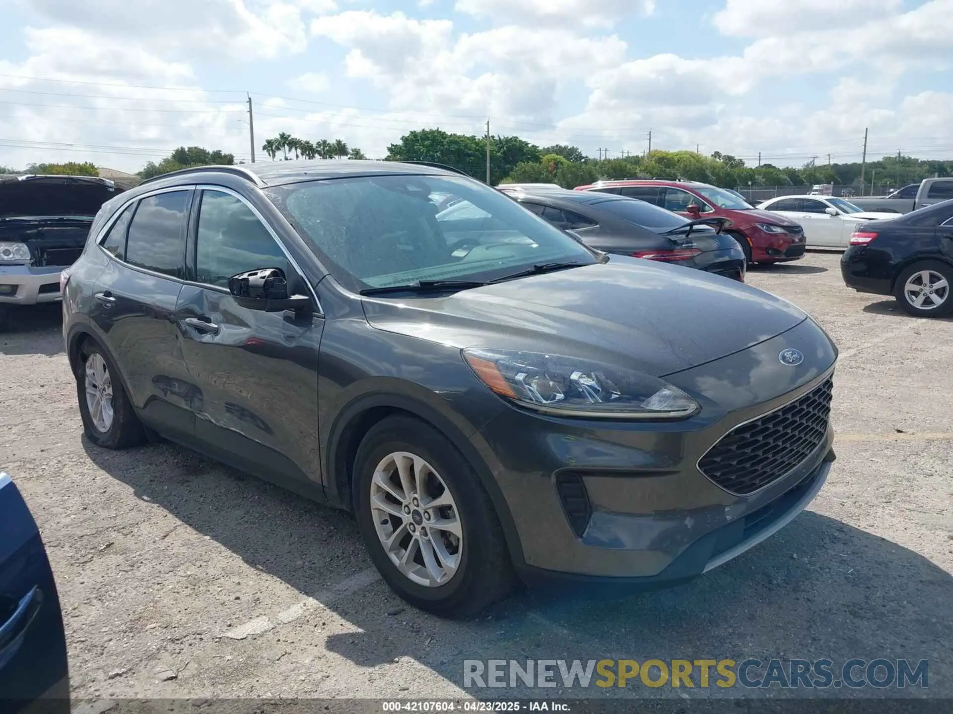1 fotografías del automóvil dañado 1FMCU0G60LUA08619 FORD ESCAPE 2020