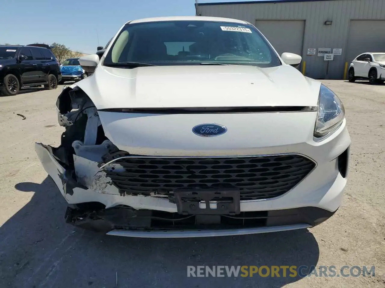5 fotografías del automóvil dañado 1FMCU0G60LUA12282 FORD ESCAPE 2020