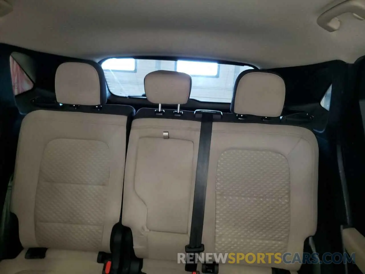 10 fotografías del automóvil dañado 1FMCU0G60LUA35139 FORD ESCAPE 2020