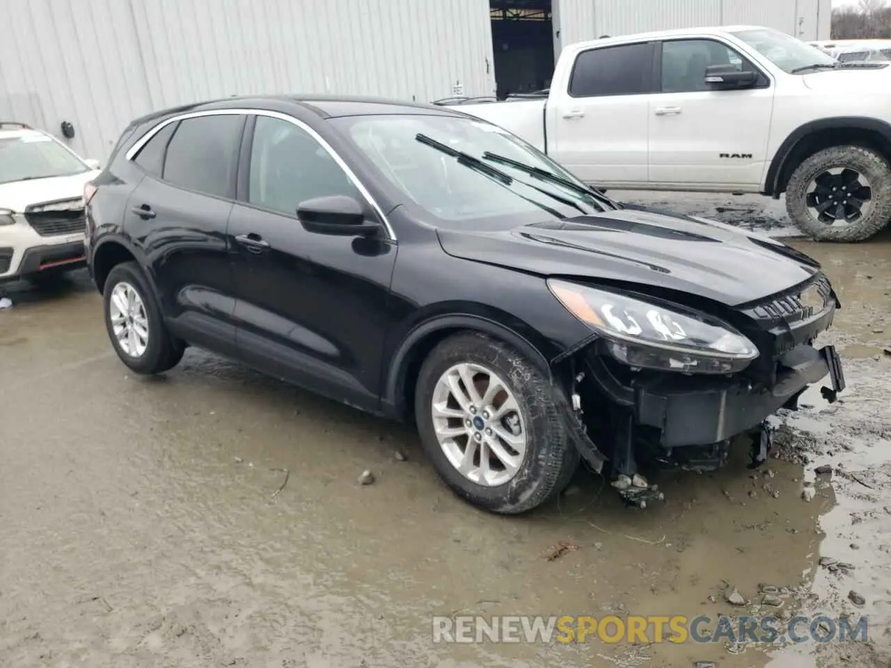 4 fotografías del automóvil dañado 1FMCU0G60LUA91193 FORD ESCAPE 2020