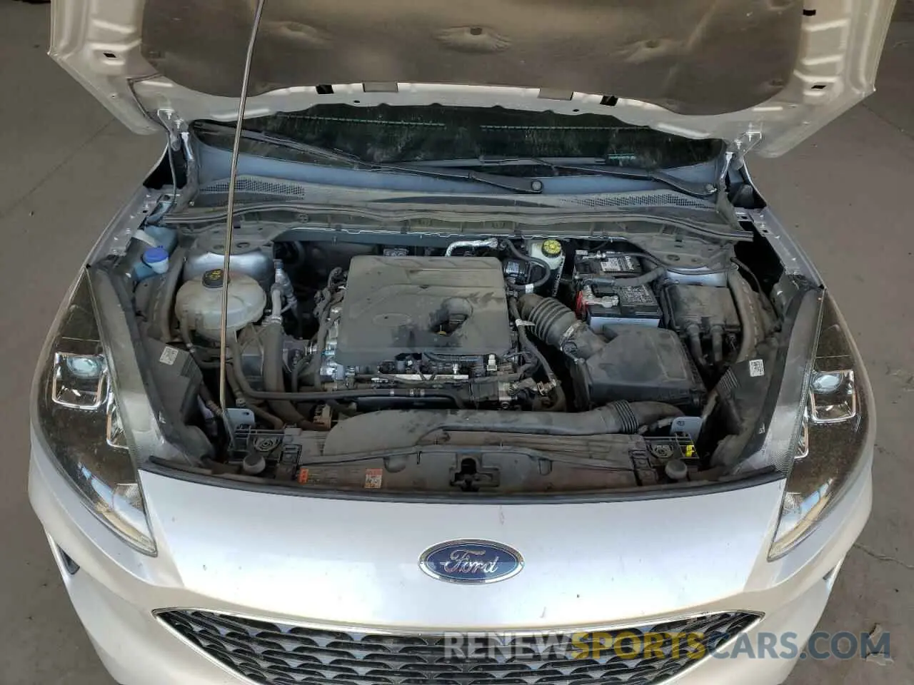 11 fotografías del automóvil dañado 1FMCU0G60LUB31109 FORD ESCAPE 2020