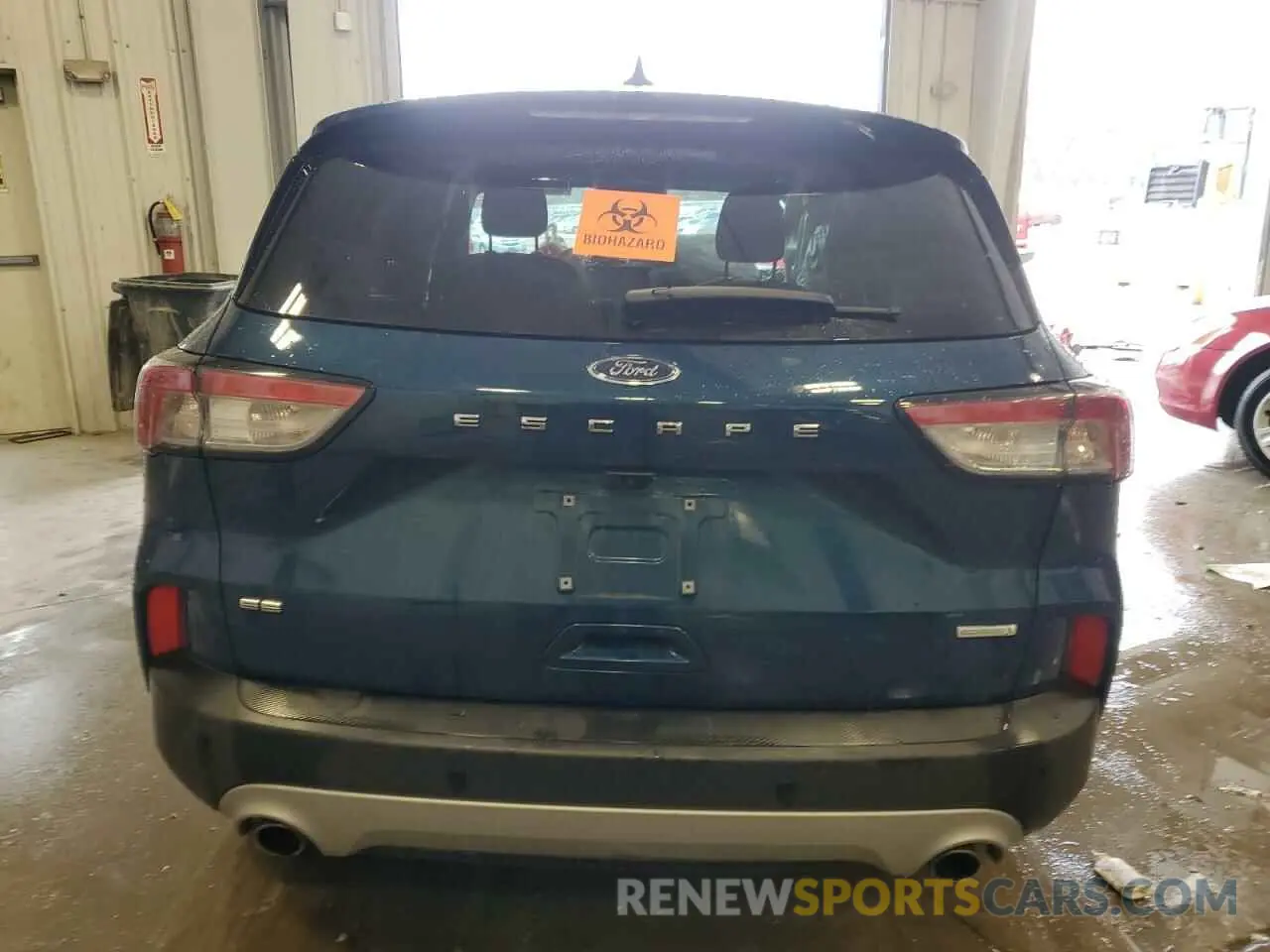 6 fotografías del automóvil dañado 1FMCU0G60LUB92699 FORD ESCAPE 2020