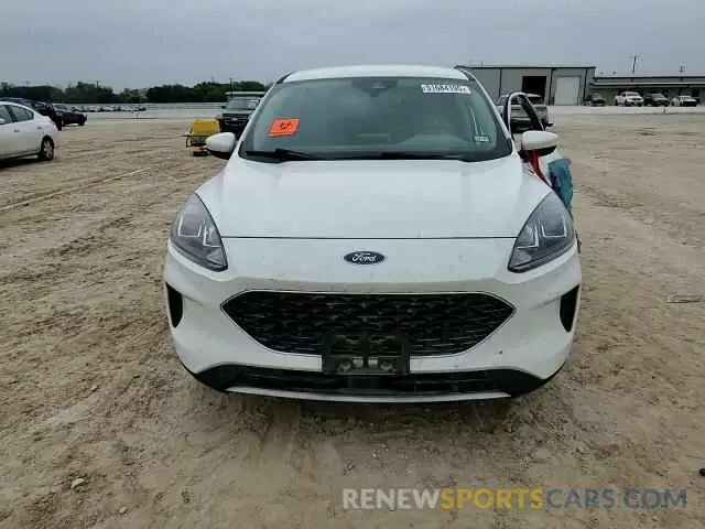 10 fotografías del automóvil dañado 1FMCU0G60LUC61942 FORD ESCAPE 2020