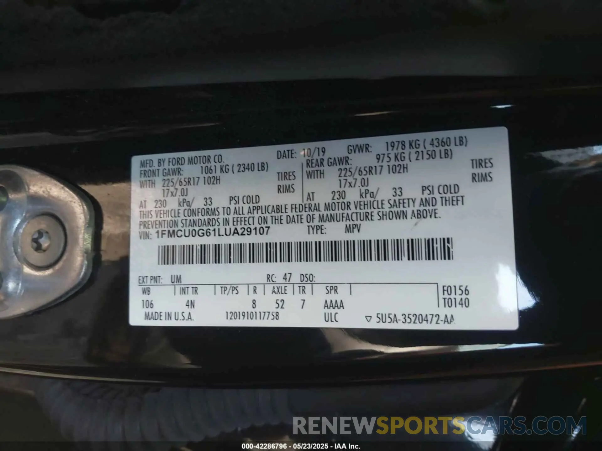 9 fotografías del automóvil dañado 1FMCU0G61LUA29107 FORD ESCAPE 2020